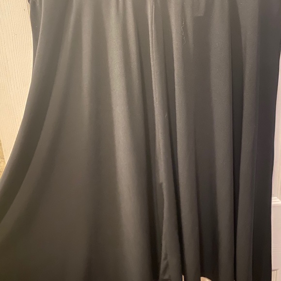 Black Skirt - Picture 2 of 3